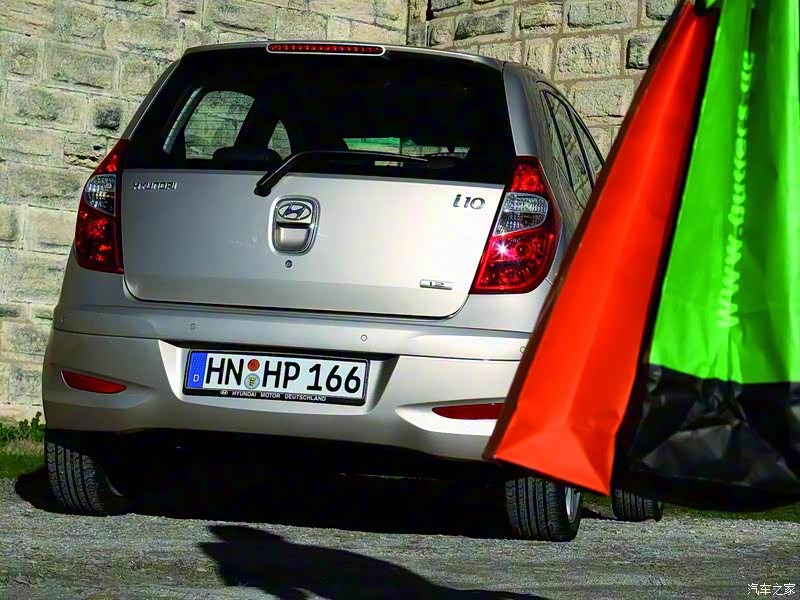 现代I10整体外观