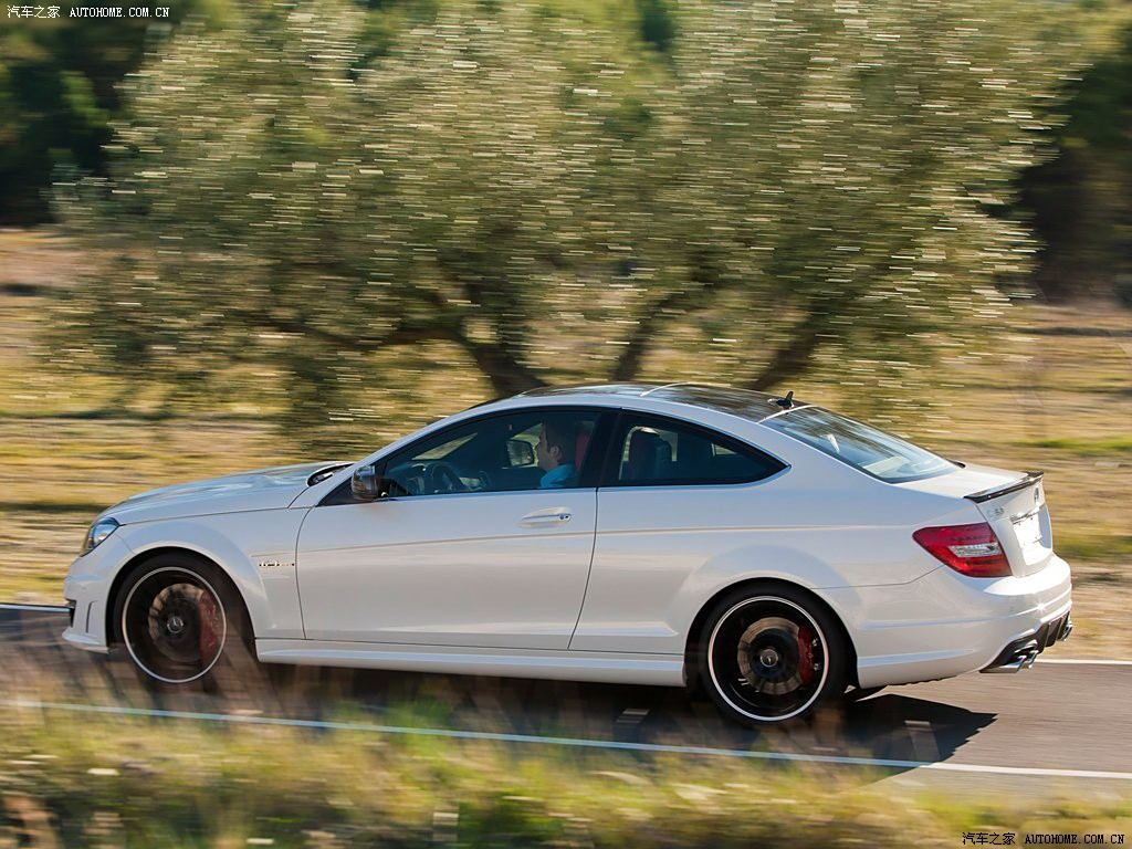 奔驰amg 奔驰c级amg 2012款 c63 amg coupe 高性能版