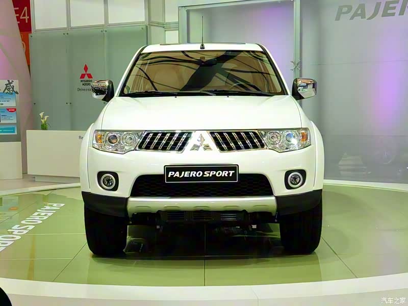 三菱帕杰罗劲畅(进口)整体外观