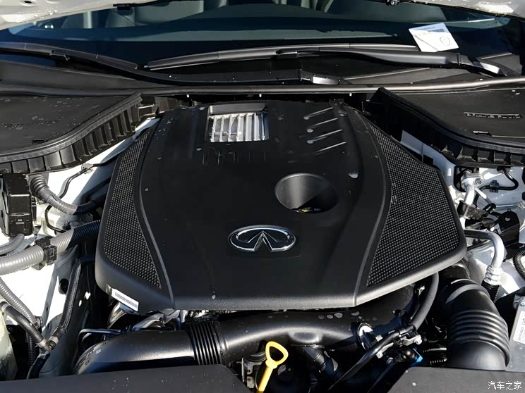 ����Ӣ����� Ӣ�����Q50L 2015�� 2.0T �����˶���