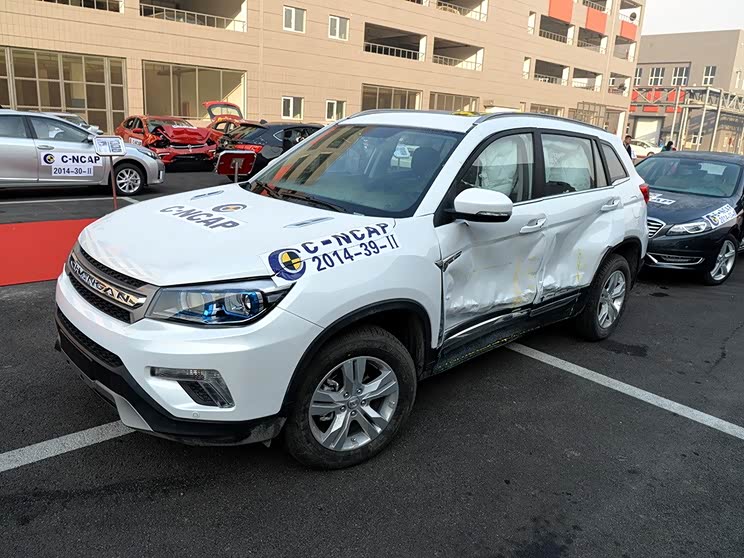 长安汽车 长安cs75 2014款 2.0l 手动领先型