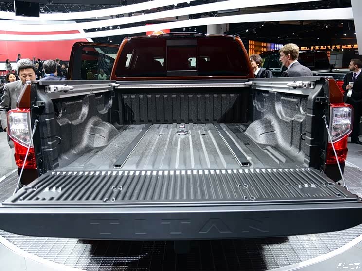 �ղ�(����) Titan 2016�� ������