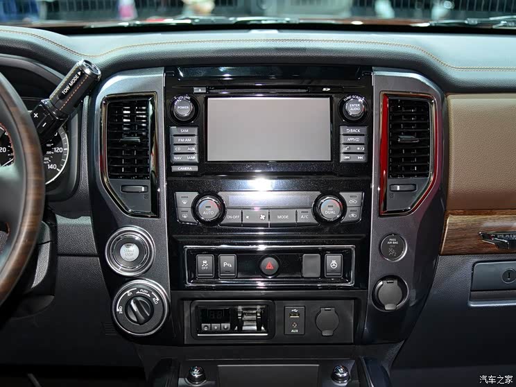 �ղ�(����) Titan 2016�� ������