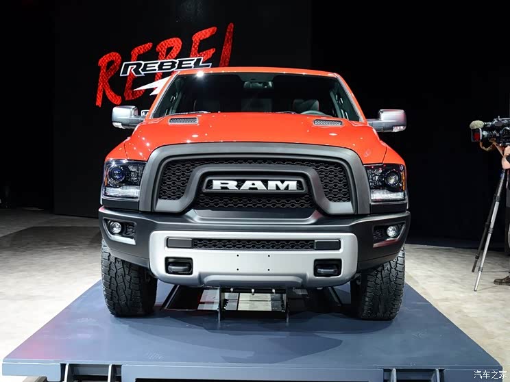 ����(����) ����Ram 2015�� 1500 Rebel