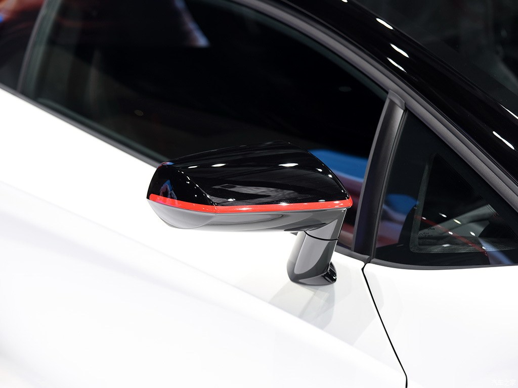 【图】兰博基尼 aventador 2015上海车展_369179_汽车之家