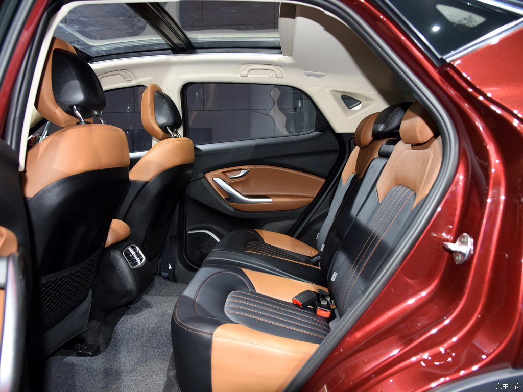 【图】东南汽车 东南dx7 2015上海车展_376510_汽车之家