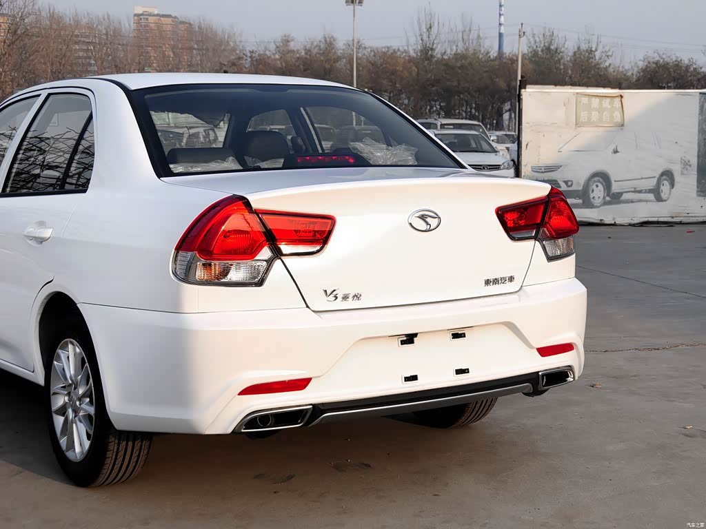 v3菱悦 2015款 1.5l amt幸福版 2814542图片_东南_汽车图库_汽车之家