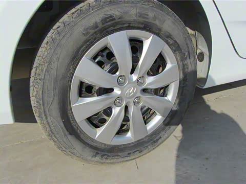 2014�� 1.4L �ֶ�������GLS