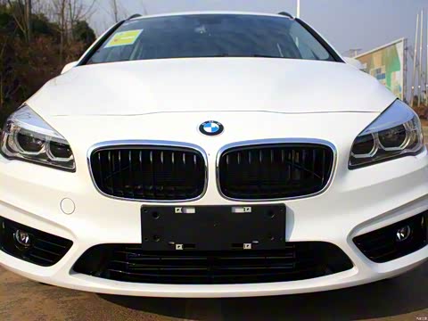 2015�� 218i �˶������װ