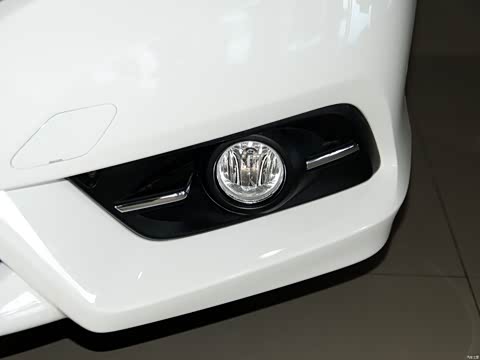 2015�� 1.8L �Զ����ʰ�