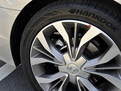 2015�� 1.6T DLX�����