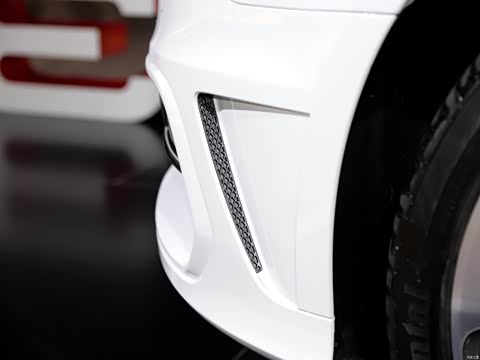 2015�� Sportback 45 TFSI S line �˶���