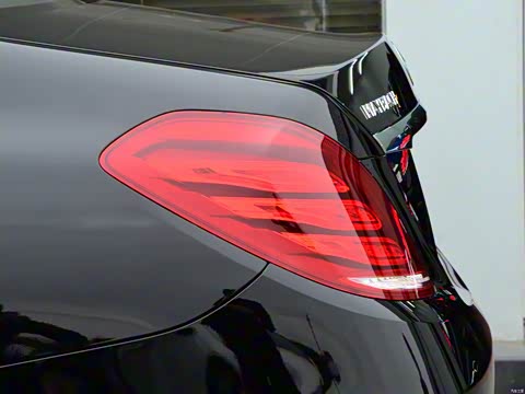 2015�� S 600