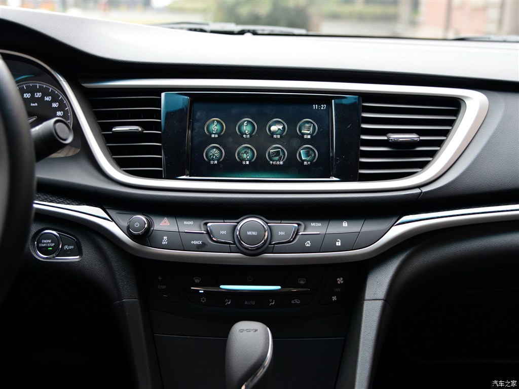 上汽通用别克 英朗 2015款 18t 双离合豪华型