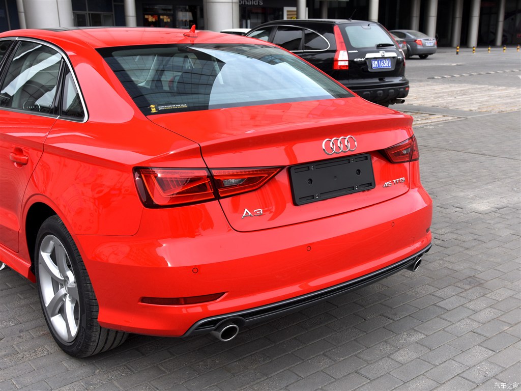 奥迪(进口) 奥迪a3(进口) 2015款 limousine 45 tfsi s line 豪华型