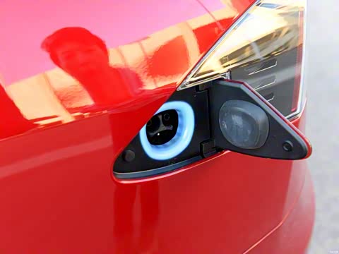 2015�� Model S 85D