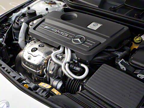 2015�� AMG CLA 45 4MATIC