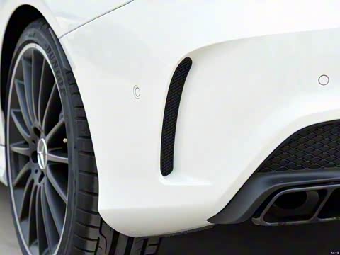 2015�� AMG CLA 45 4MATIC