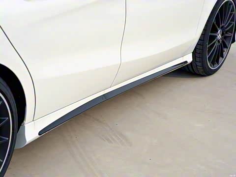 2015�� AMG CLA 45 4MATIC