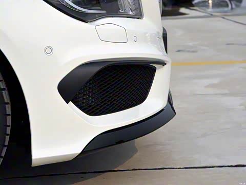 2015�� AMG CLA 45 4MATIC