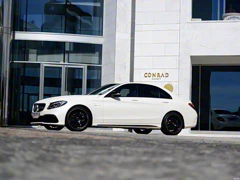 2015�� AMG C 63