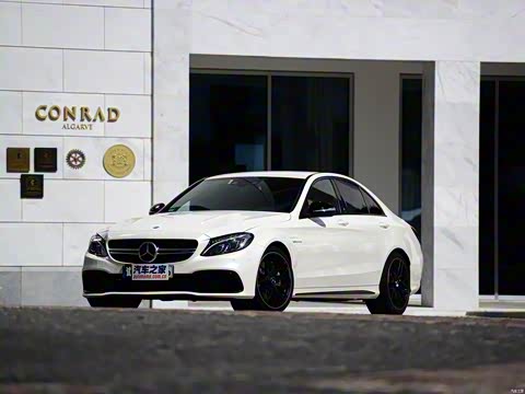 2015�� AMG C 63