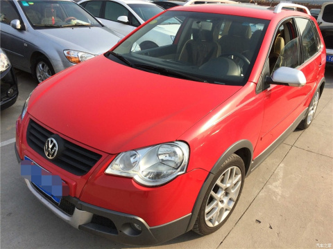 2014 1.6L Cross Polo ֶ