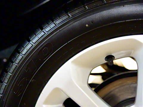 2015�� 1.4TGI �ֶ���Ӣ��