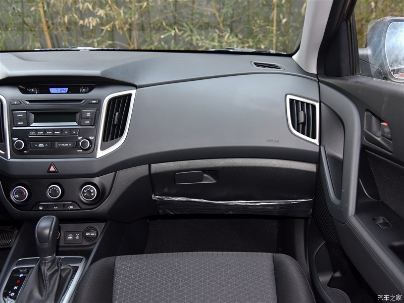 北京现代 北京现代ix25 2015款 1.6l 自动两驱时尚型gs