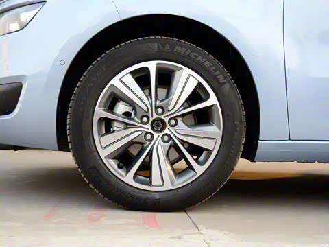 2015�� Grand 1.6T ������ 7��