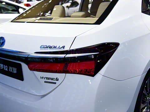 2016�� ˫�� 1.8L E-CVT�콢��