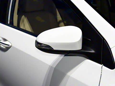 2016�� ˫�� 1.8L E-CVT�콢��