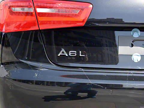 2015�� 35 FSI quattro ������