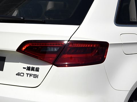 2015 Sportback 40 TFSI Զ