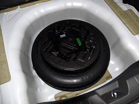 2015�� 1.6T GLS������