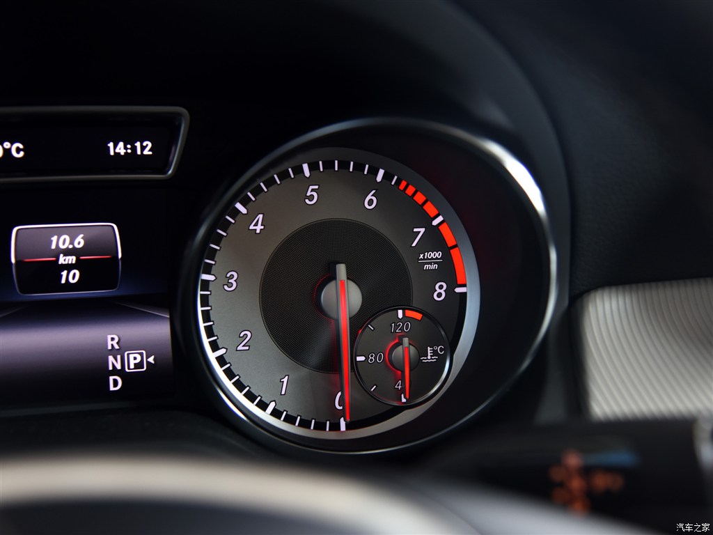 北京奔驰 奔驰gla 2015款 gla 220 4matic 时尚型