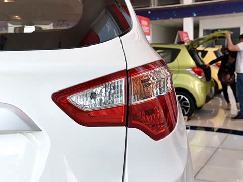 2015�� 1.6L �ֶ������� ��V