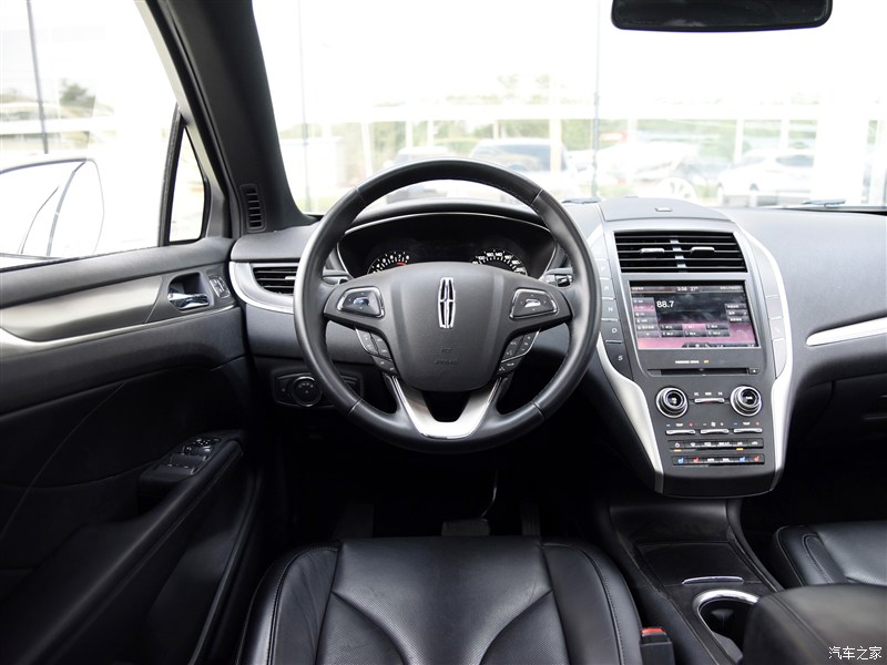 林肯 林肯mkc 2014款 2.0t 两驱尊雅版