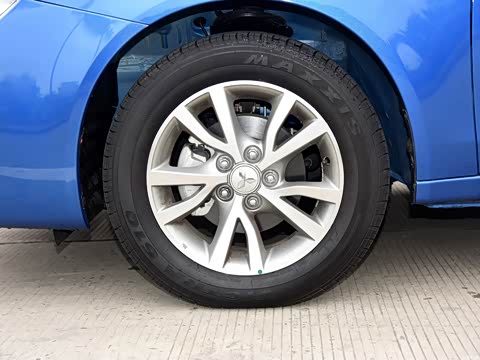 2013�� 1.8L �Զ��콢�� ��V