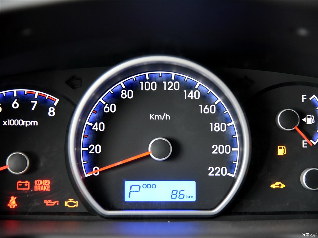 北京现代 悦动 2015款 1.6l 自动舒适型