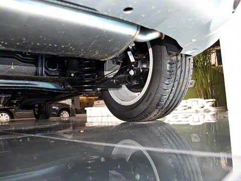 2015�� ����SUV 1.6T �Զ��Ͷ�����ǿ��