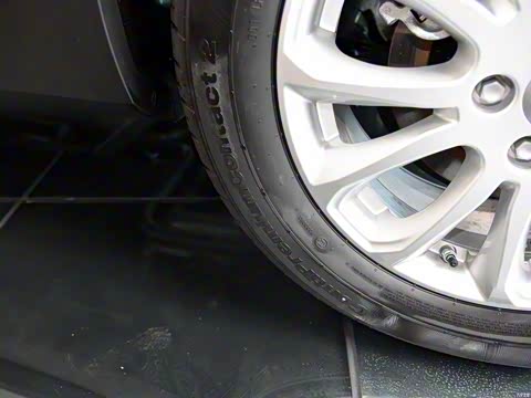 2015�� ����SUV 1.6T �Զ��Ͷ�����ǿ��