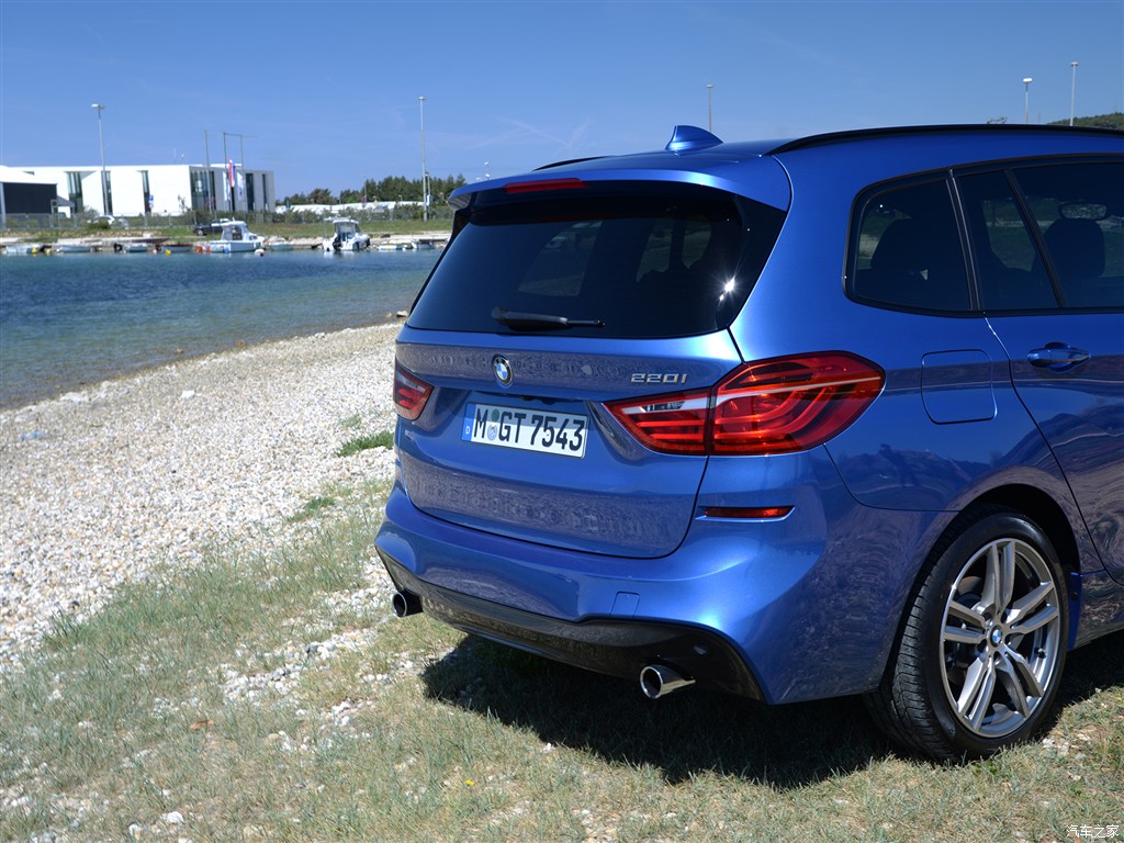 宝马(进口) 宝马2系多功能旅行车 2015款 220i
