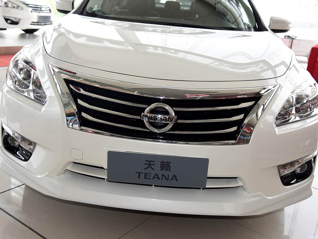 汽车图片 日产 天籁 2015款 2.