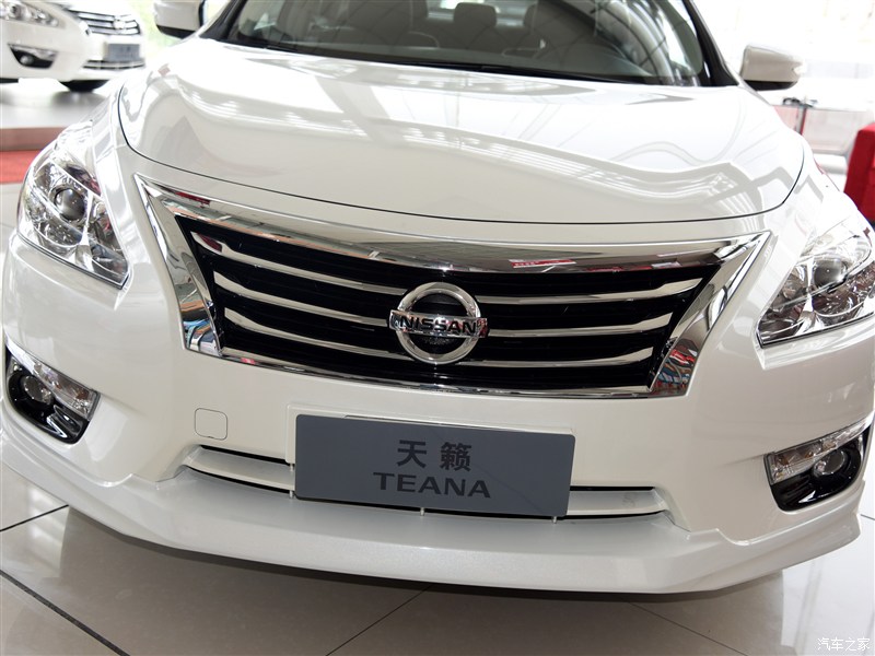 东风日产 天籁 2015款 2.0l xl-sporty欧冠运动版