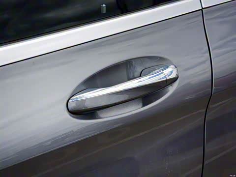 2015�� C 200 L 4MATIC