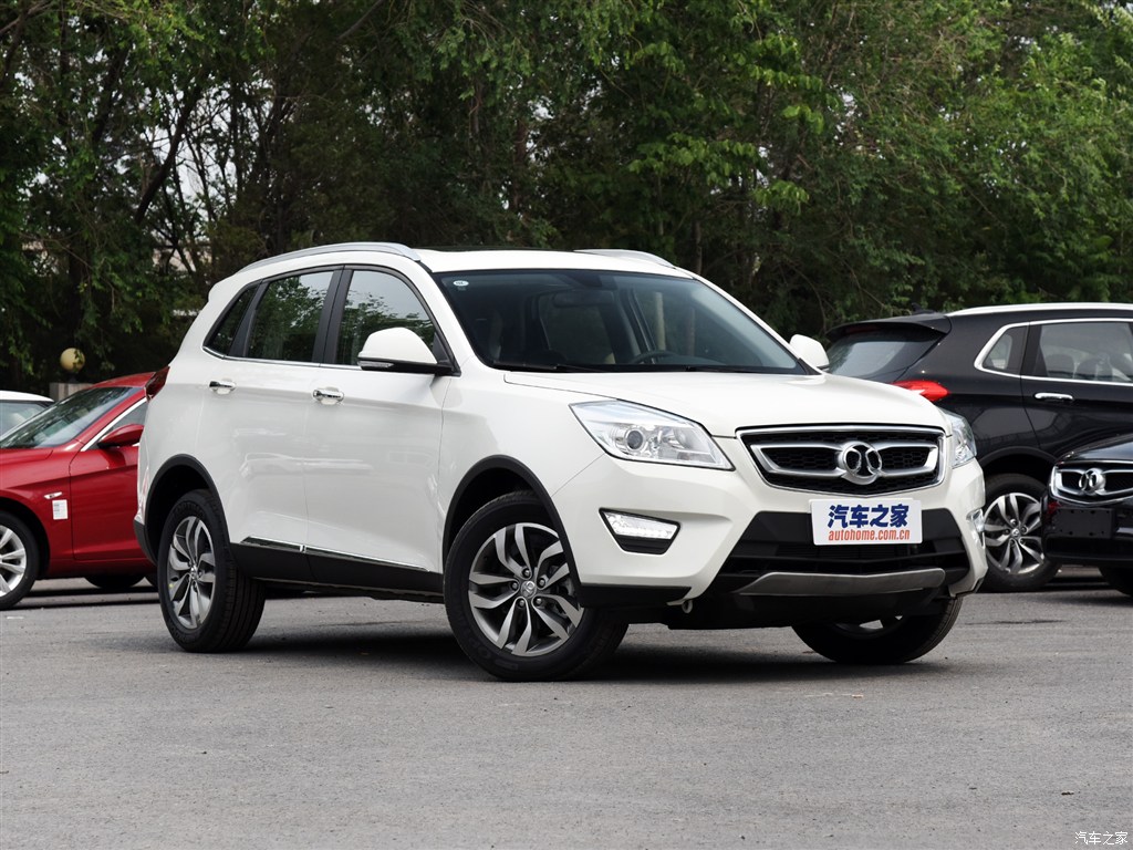 北京汽车 绅宝x65 2015款 2.0t 自动精英型