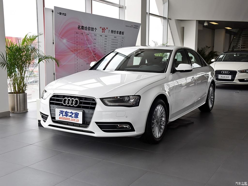 奧迪a4l2015款 30 tfsi 自動舒適型