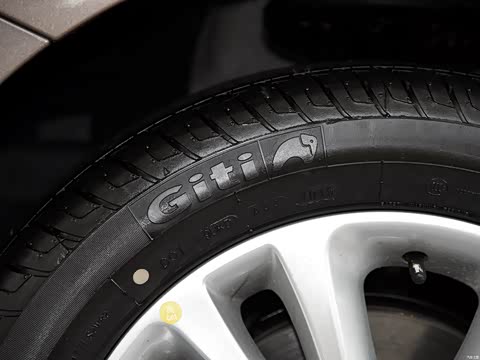 2015�� 1.6L �ֶ������