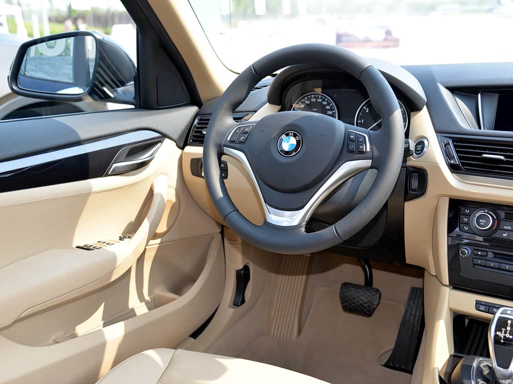 宝马x1 2015款 xdrive20i m运动限量型 3026886图片_宝马_汽车图库